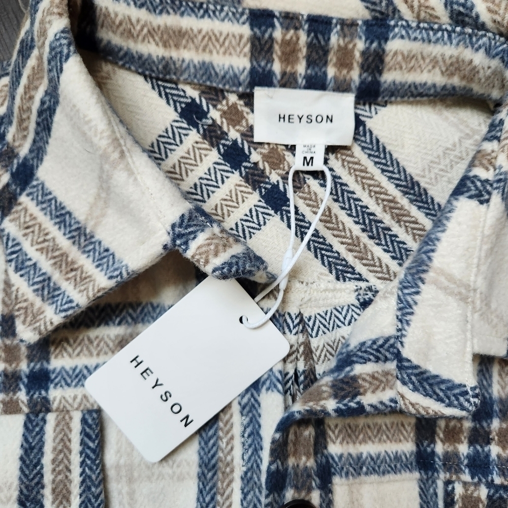 Womens Flannel - Picture 2 of 3